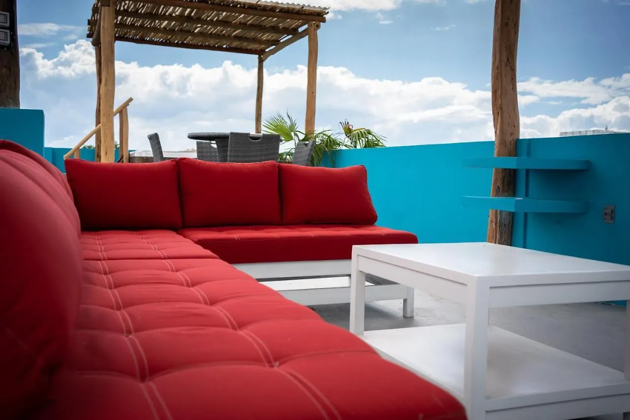 Casalesgarcons 0*, Playa del Carmen Mexico